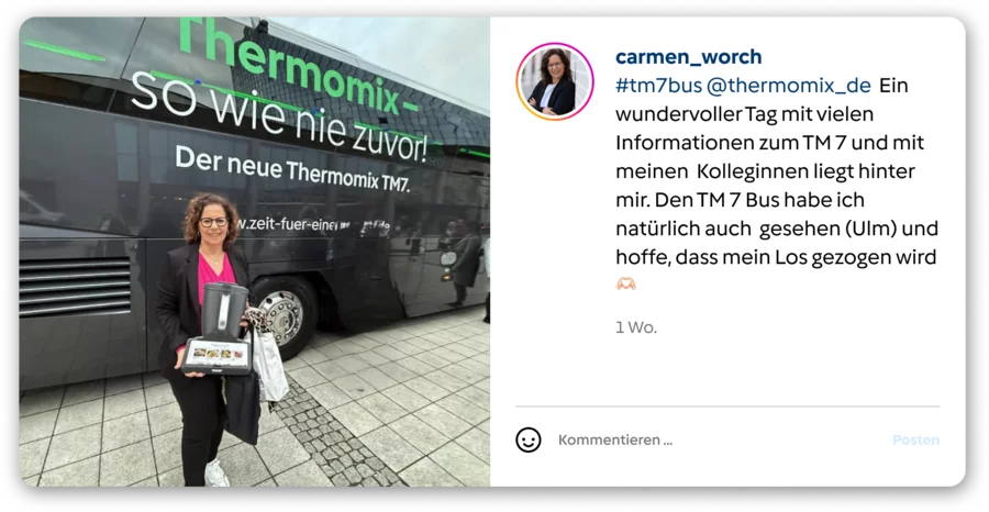 Vorwerk: Foto: Instagram Foto von einer Frau mit Brille mit dem TM7 Bus im Hintergrund.